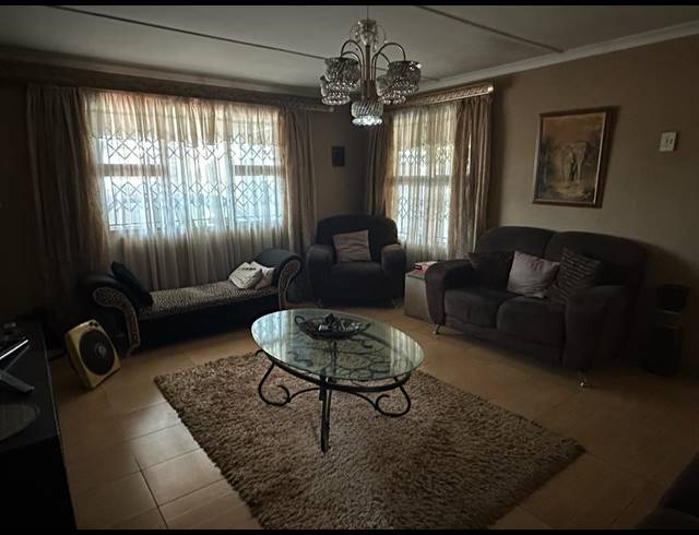 3 BEDROOM FREESTANDING FOR SALE IN EASTWOOD